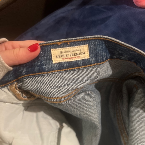 Levi’s 501 Jeans with Patchwork - Picture 5 of 5